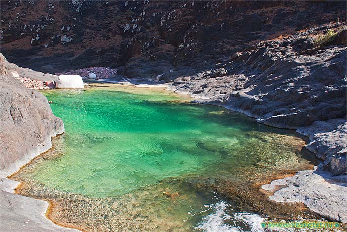 Сокотра (Socotra). Пресное озеро Йемен, остров Сокотра. Пресное озеро