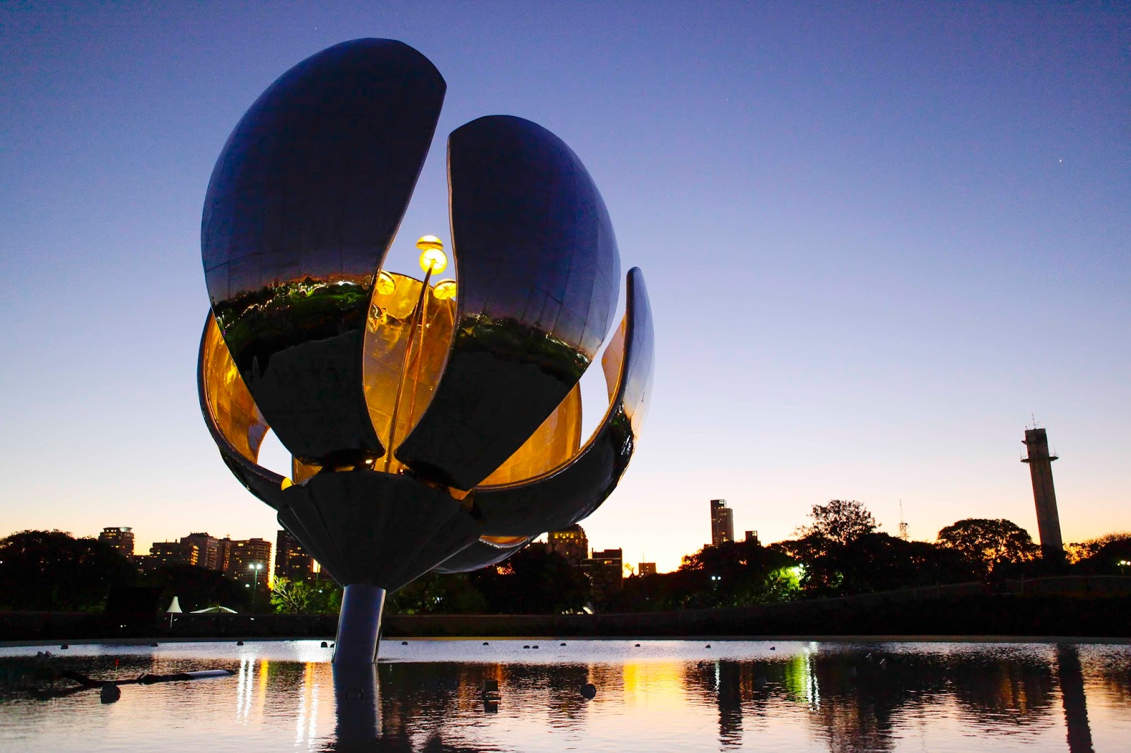 Floralis Generica – скульптура цветка, Буэнос-Айрес. Аргентина buenos Floralis4