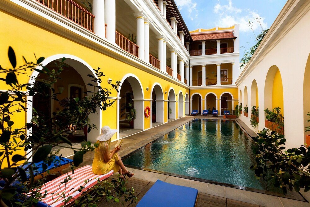 Дворец Palais de Mahe, Индия Дворец Palais de Mahe, Индия