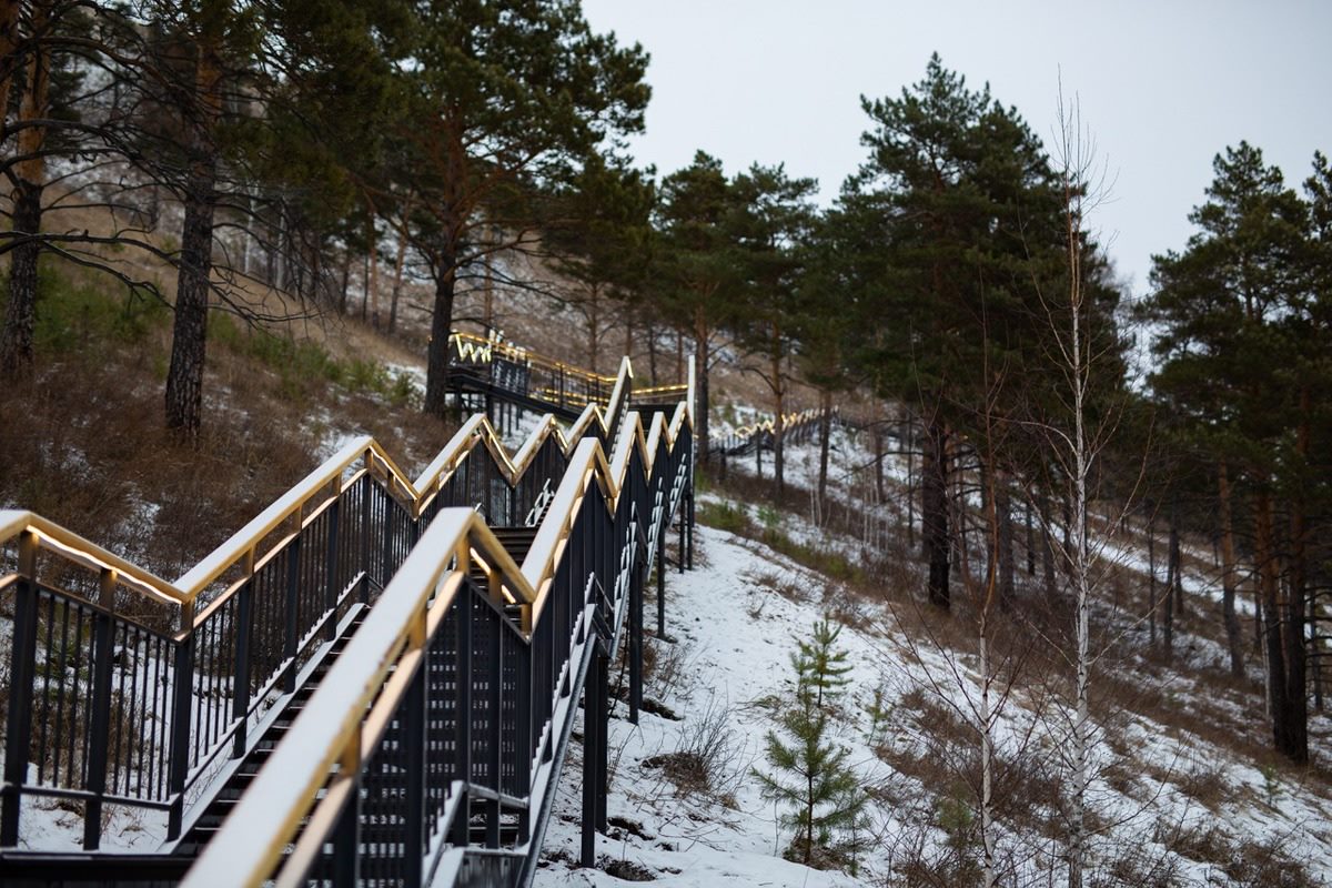 Торгашинский хребет Торгашинский хребет