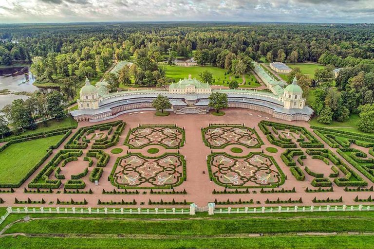 Ораниенбаум (дворцово-парковый ансамбль) Ораниенбаум (дворцово-парковый ансамбль)