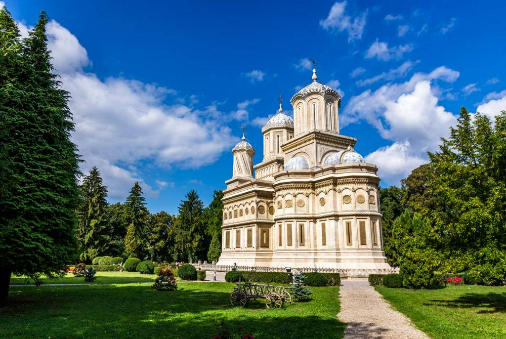 Монастырь Куртя де Арджеш Монастырь Куртя де Арджеш