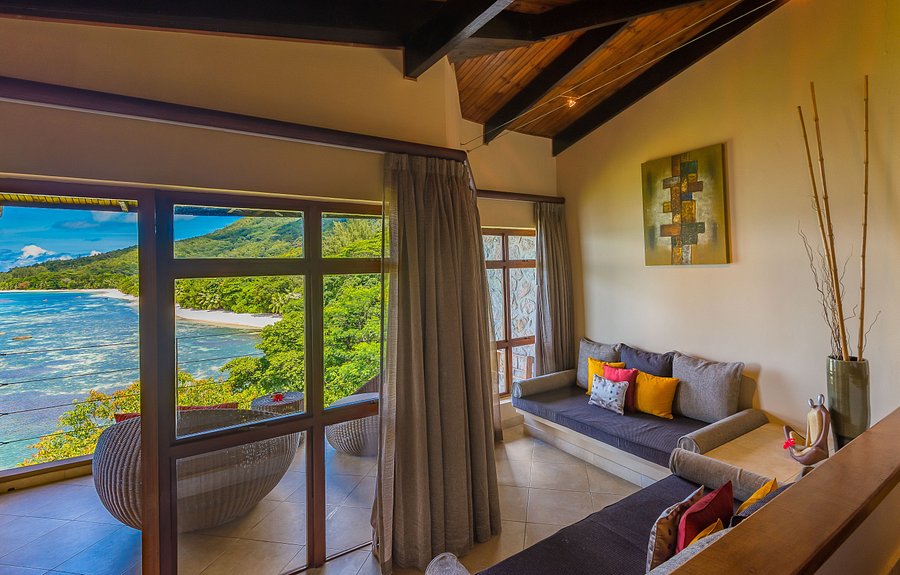 Coco de Mer and Black Parrot Suites 4* Coco de Mer and Black Parrot Suites 4*