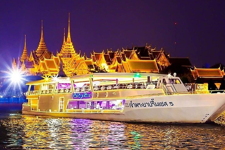 Круиз Pearl River Cruise с ужином. Круиз Pearl River Cruise с ужином.